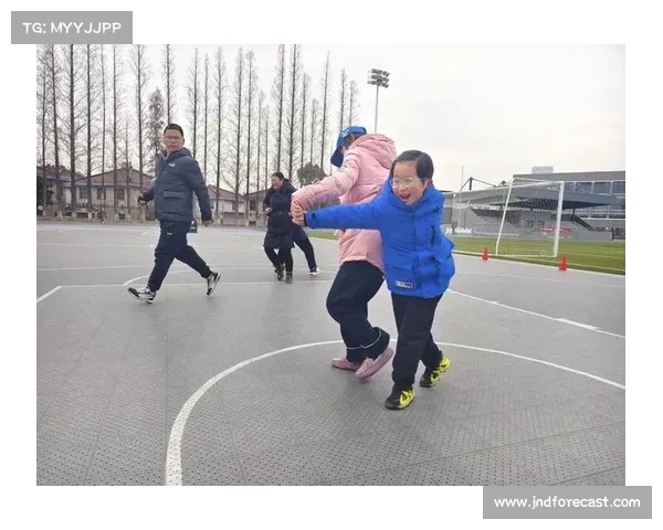 上海智能赛亲子默契挑战家庭30球连击考验协作精神 上海智能赛亲子默契挑战家庭30球连击考验协作精神
